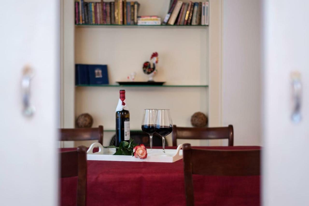 2 Bedroom Apartment With Patio Next To Avenida Da Liberdade Lisboa Kültér fotó