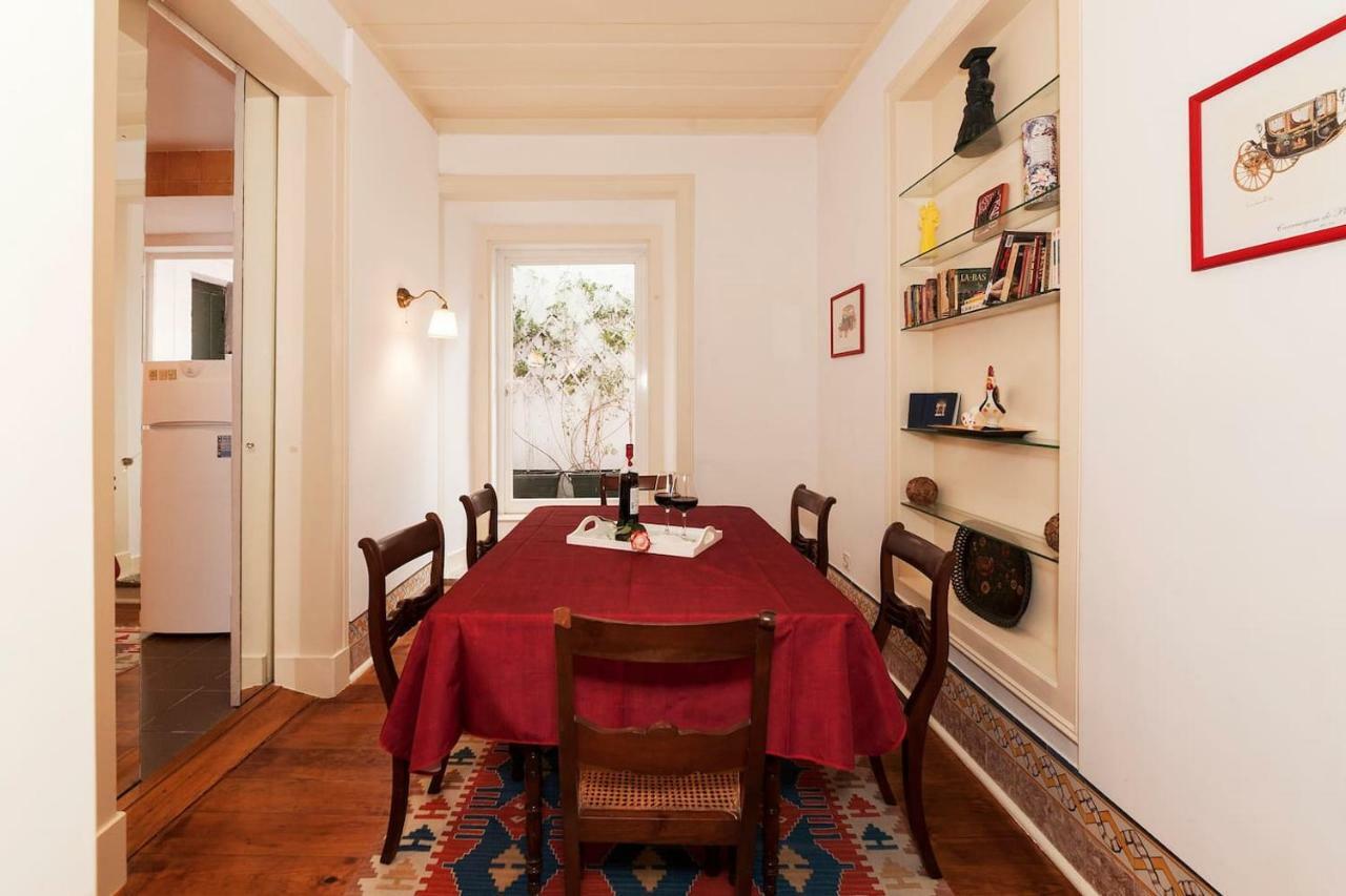 2 Bedroom Apartment With Patio Next To Avenida Da Liberdade Lisboa Kültér fotó