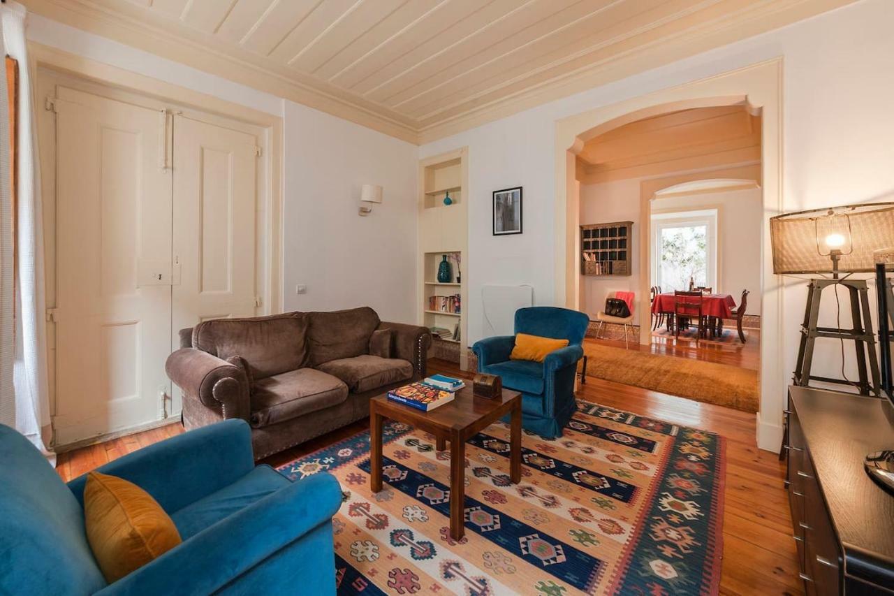 2 Bedroom Apartment With Patio Next To Avenida Da Liberdade Lisboa Kültér fotó