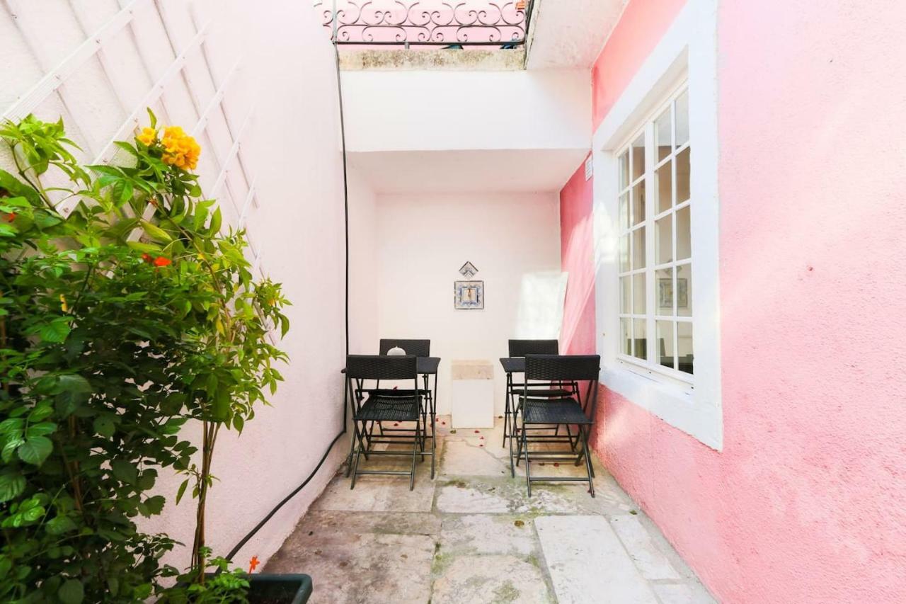 2 Bedroom Apartment With Patio Next To Avenida Da Liberdade Lisboa Kültér fotó