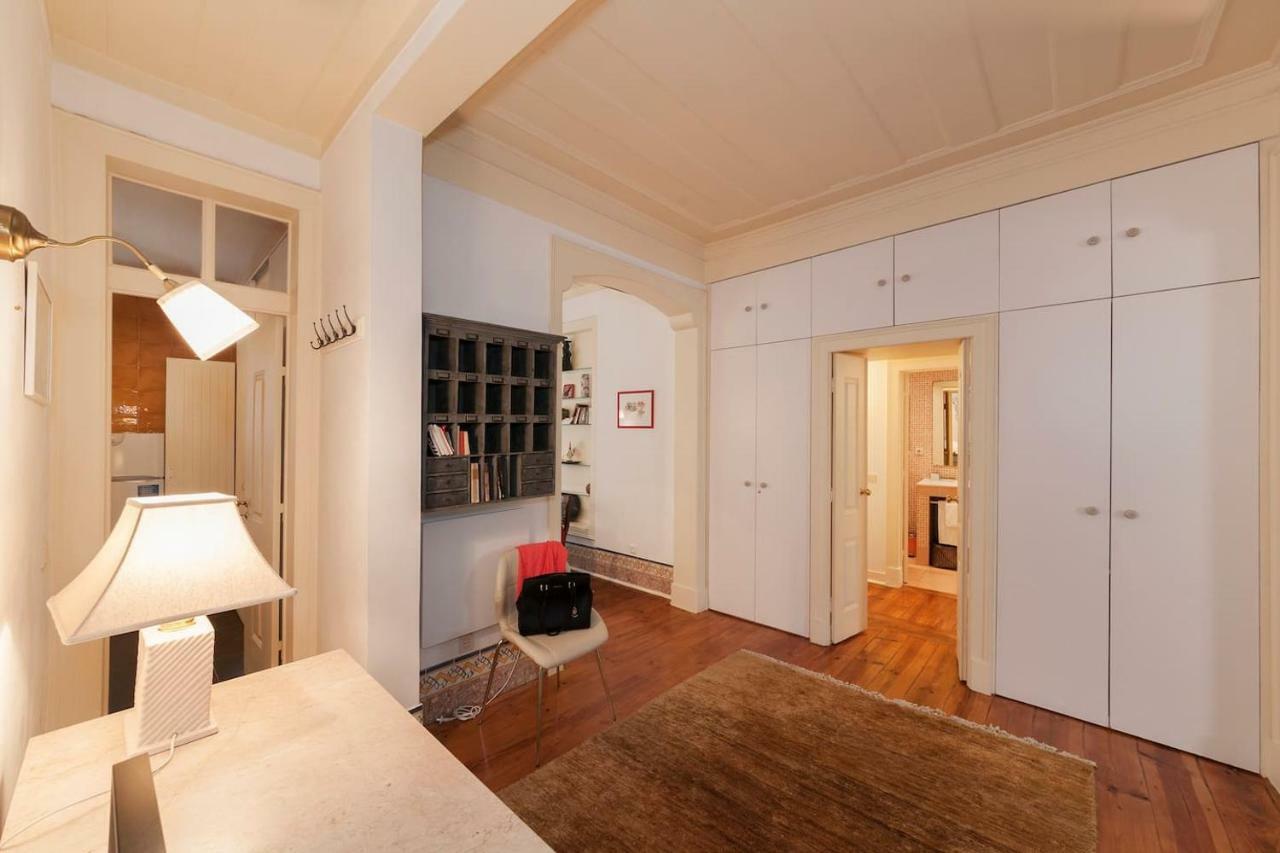 2 Bedroom Apartment With Patio Next To Avenida Da Liberdade Lisboa Kültér fotó